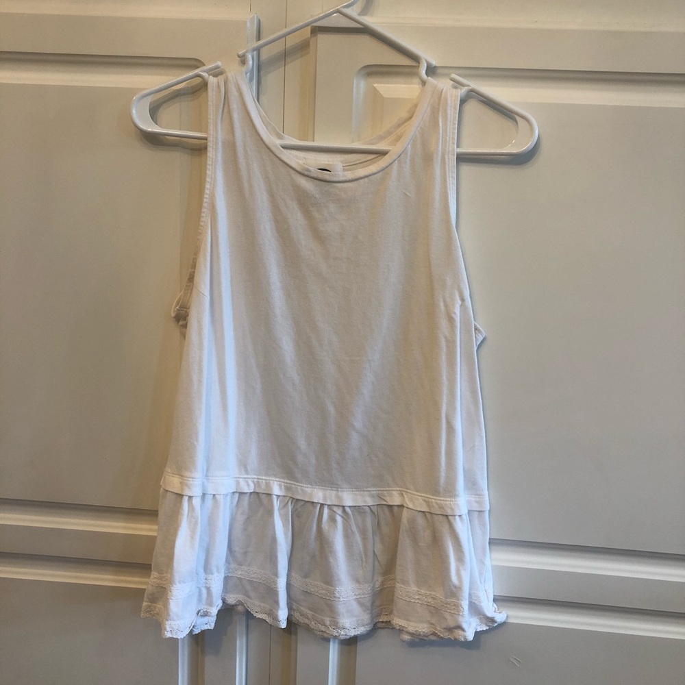 Peplum tank with lace details